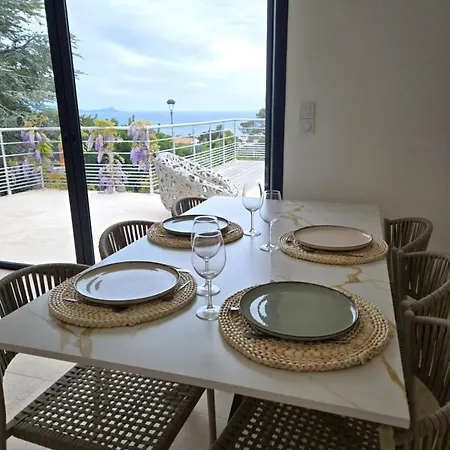 Bali, Little Gem, Great Sea View Esterel